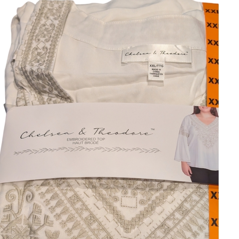 🍀 NEW Chelsea & Theodore Embroidered Top | White